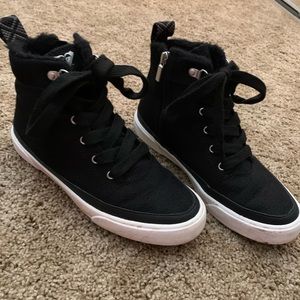 Roxy | Shoes | Roxy High Top Sneakers 